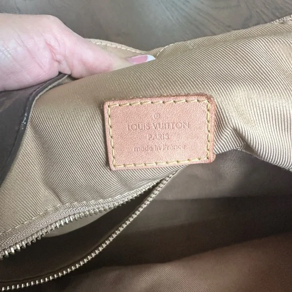 Louis Vuitton Dark Brown Monogram Shoulder Bag - Picture 8 of 12